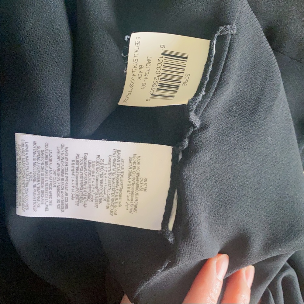 BCBGMaxAzria Top - Picture 4 of 4